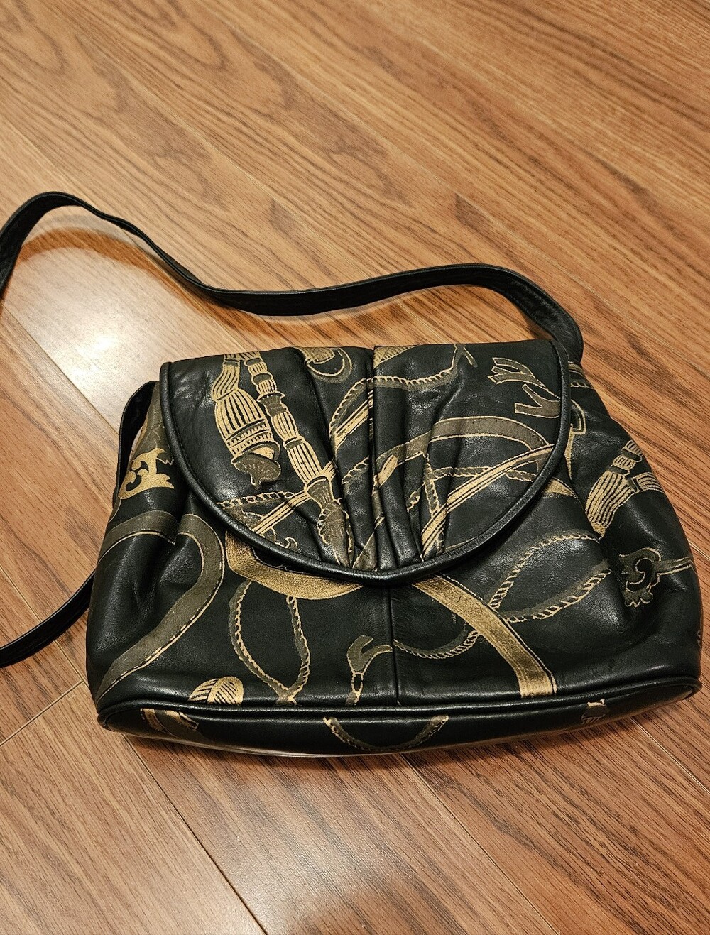 Vintage Park Avenue Leather Crossbody Bag